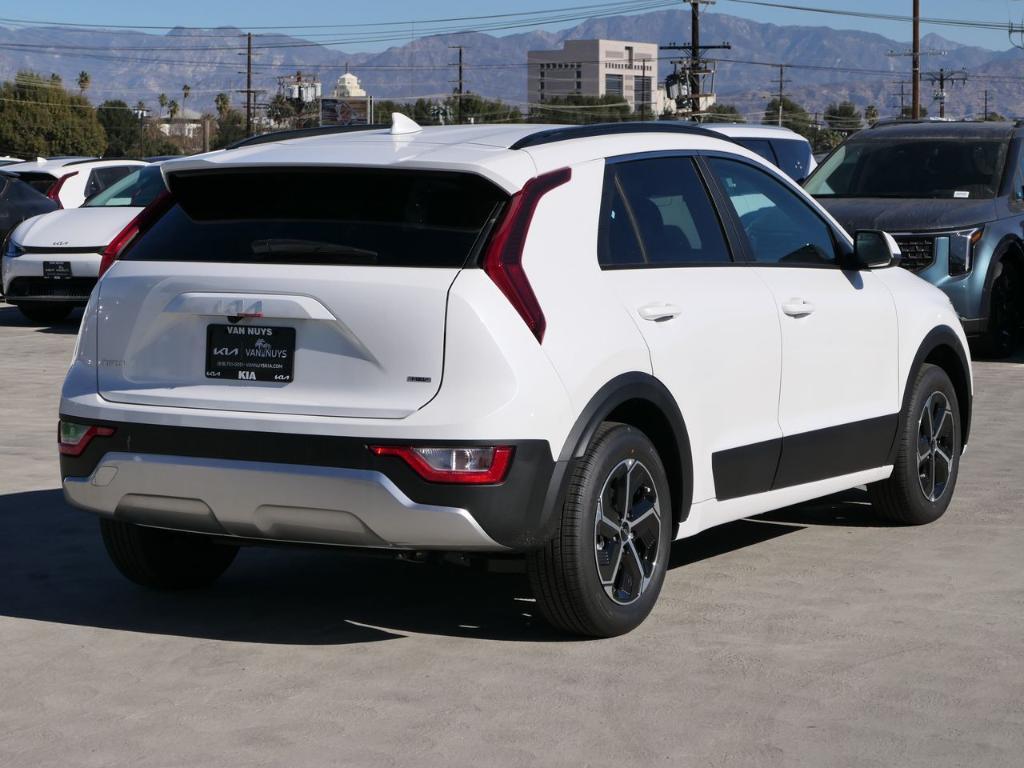 new 2025 Kia Niro car, priced at $28,960