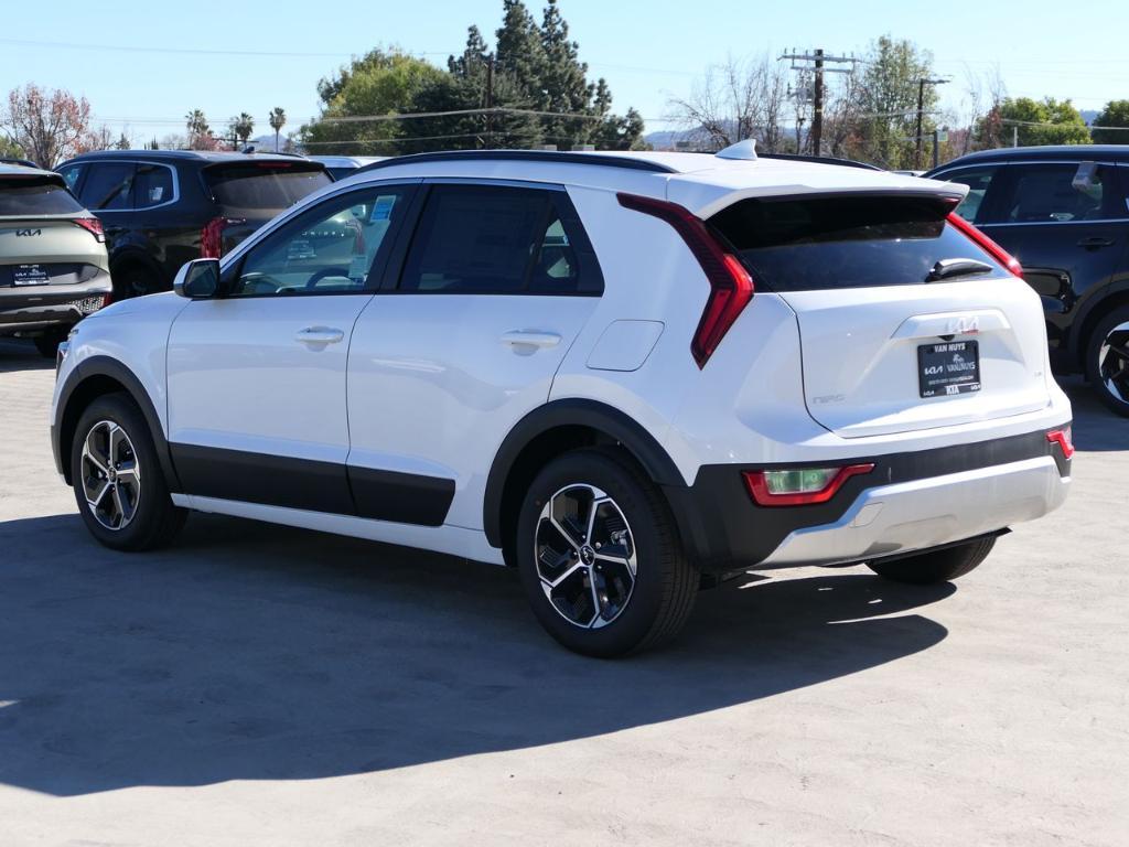 new 2025 Kia Niro car, priced at $28,960