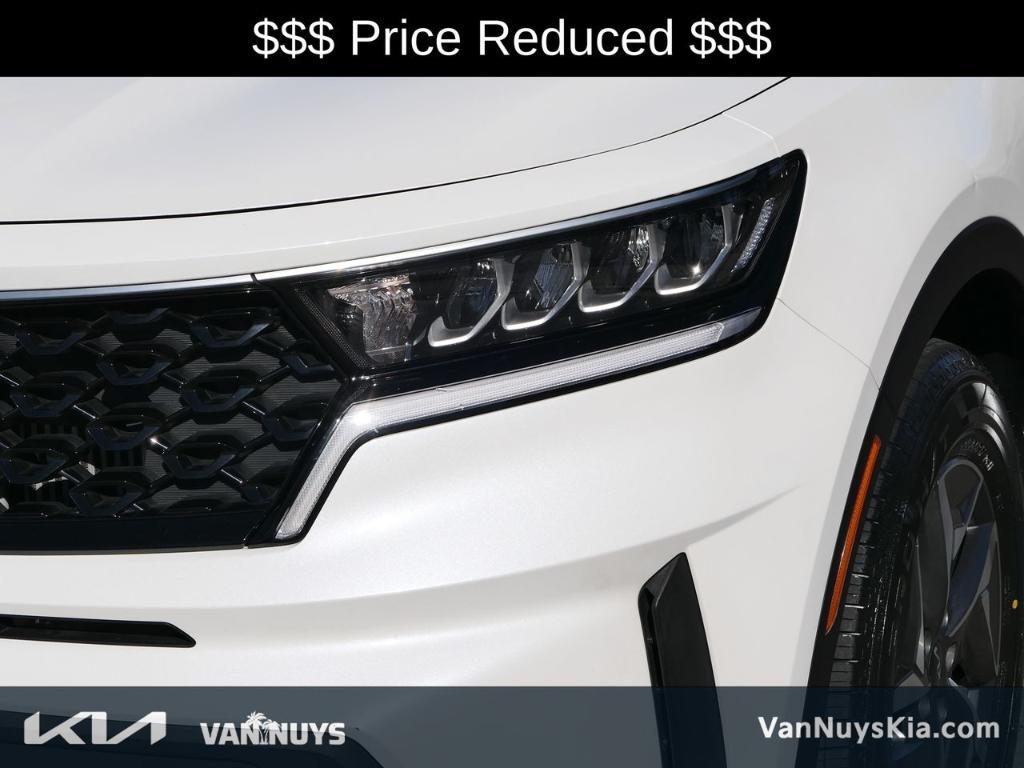used 2022 Kia Sorento Hybrid car, priced at $26,500