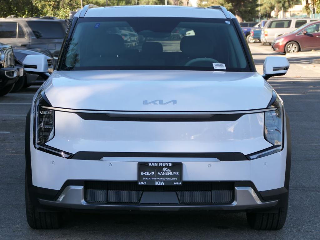 new 2025 Kia EV9 car, priced at $66,315