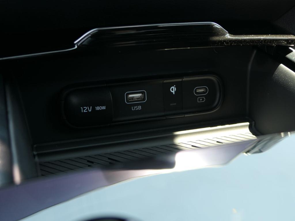 new 2025 Kia Sportage Plug-In Hybrid car, priced at $47,225
