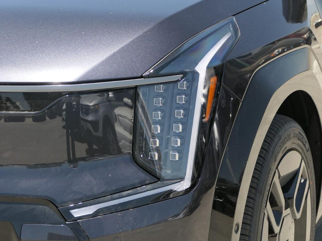 new 2026 Kia EV9 car, priced at $73,820