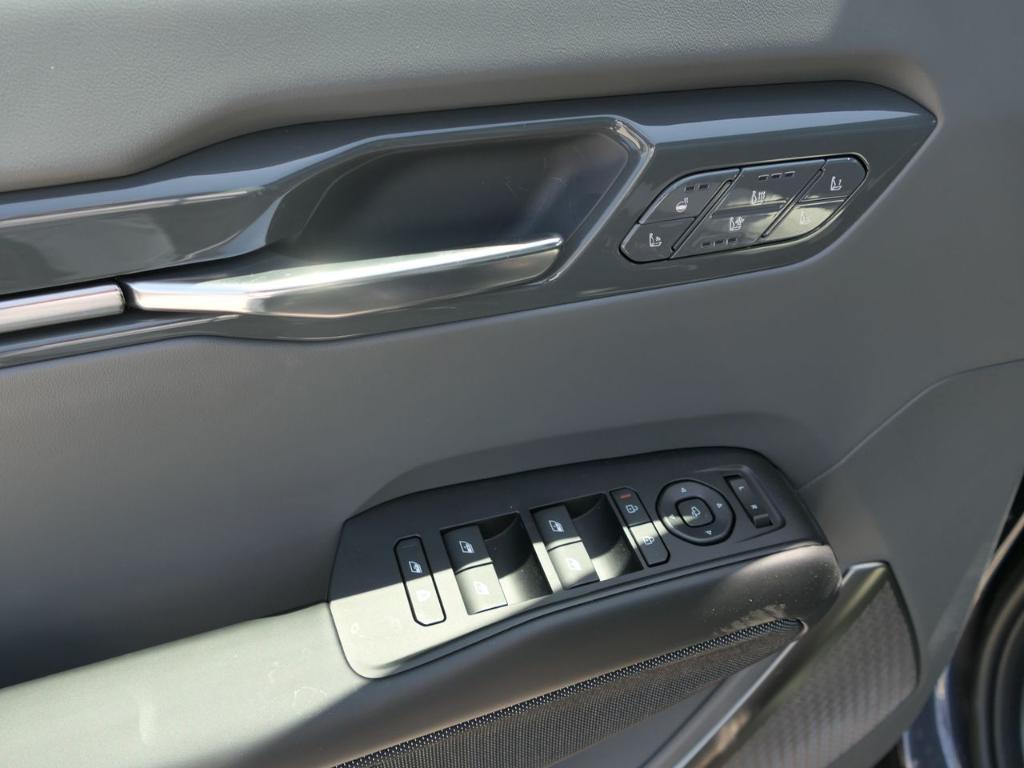 new 2026 Kia EV9 car, priced at $73,820