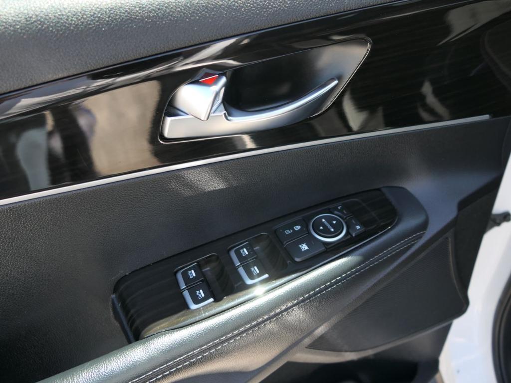 used 2020 Kia Sorento car, priced at $17,000