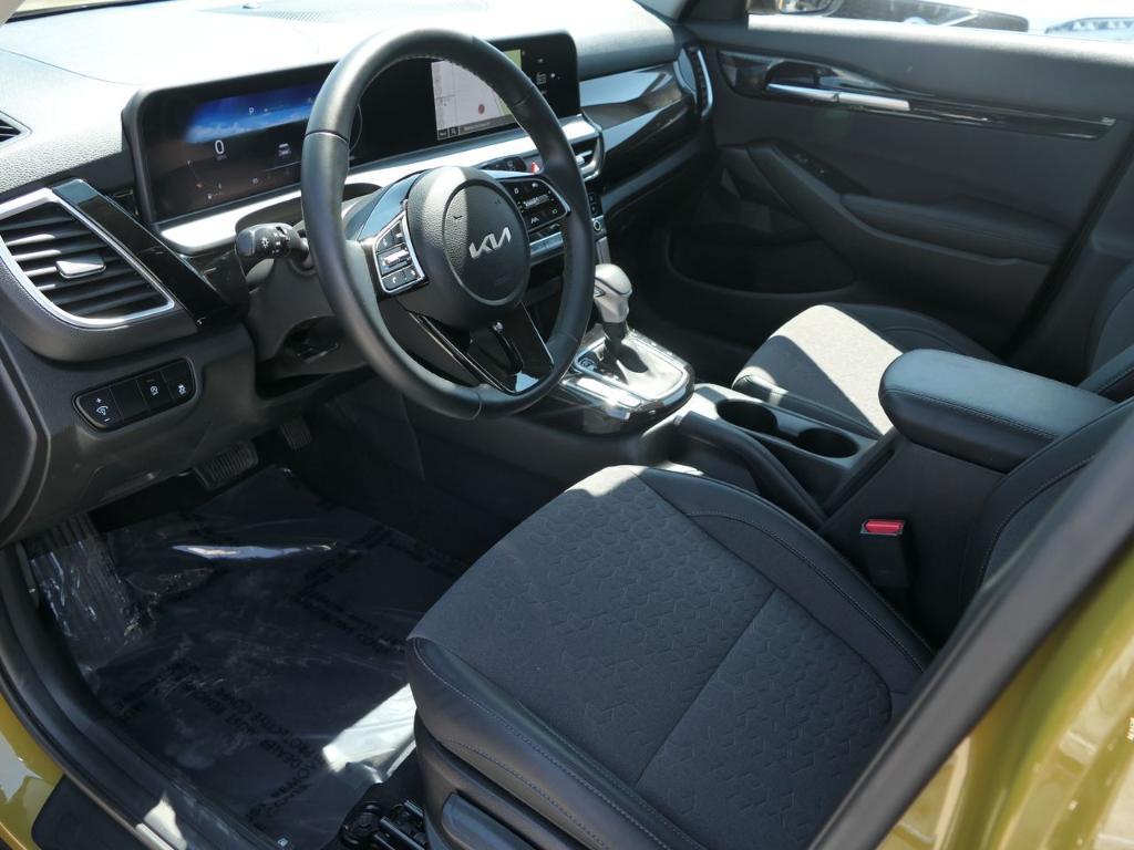 used 2024 Kia Seltos car, priced at $23,400