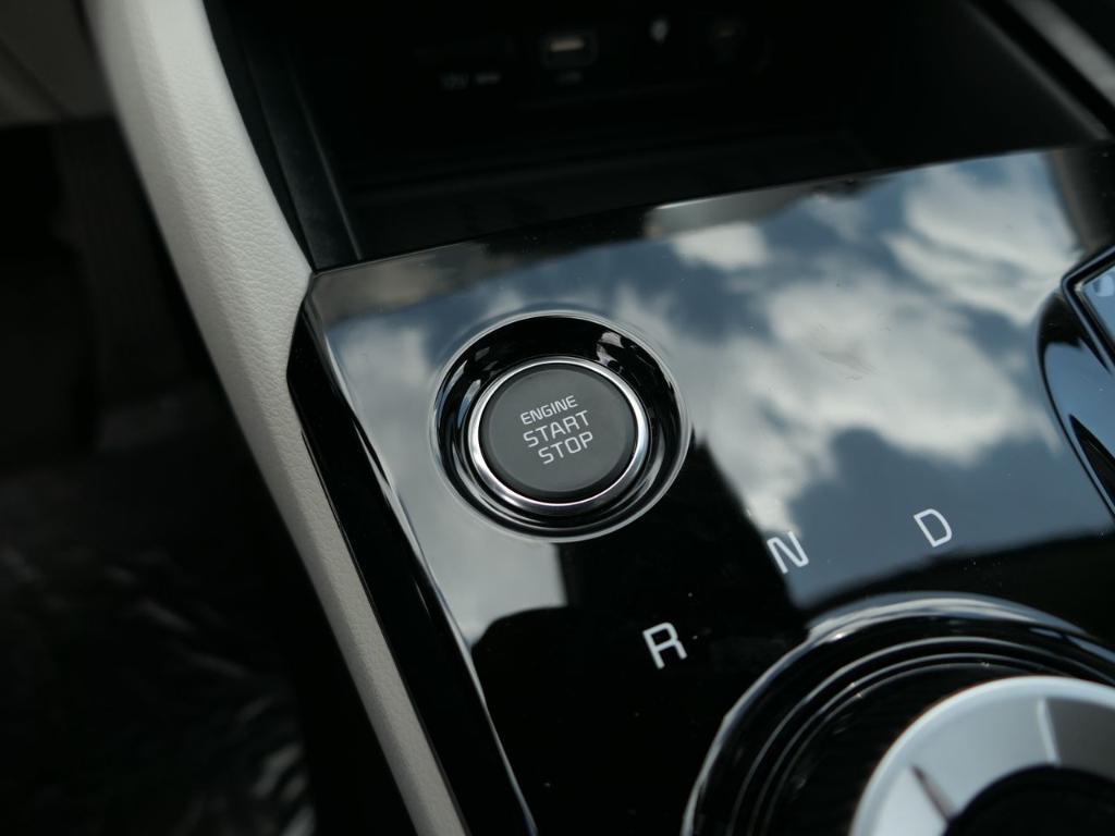 new 2025 Kia Sportage Hybrid car, priced at $36,010