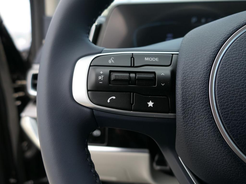 new 2025 Kia Sportage Hybrid car, priced at $36,010