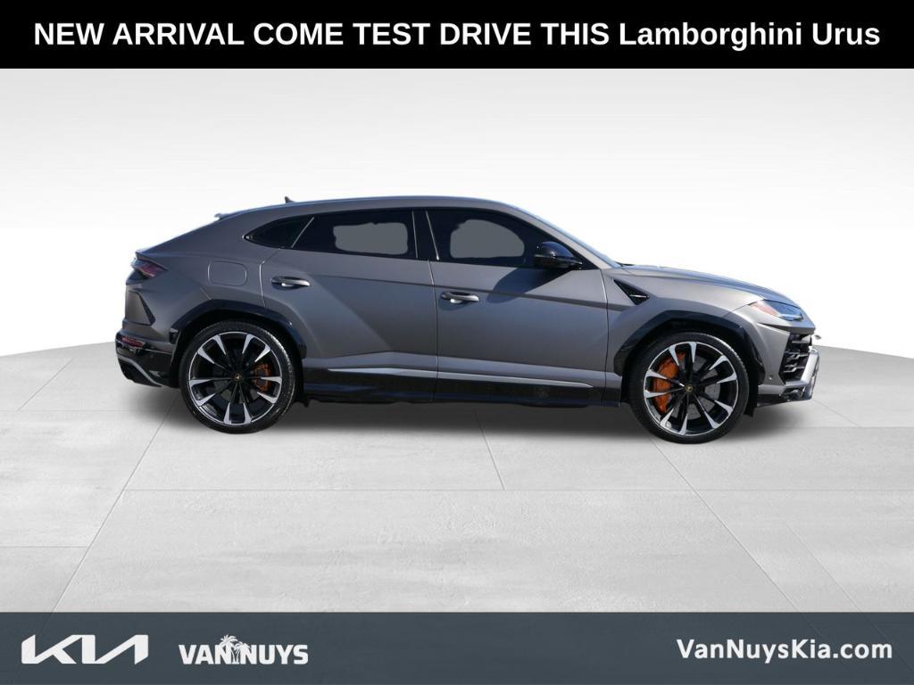 used 2021 Lamborghini Urus car, priced at $195,000