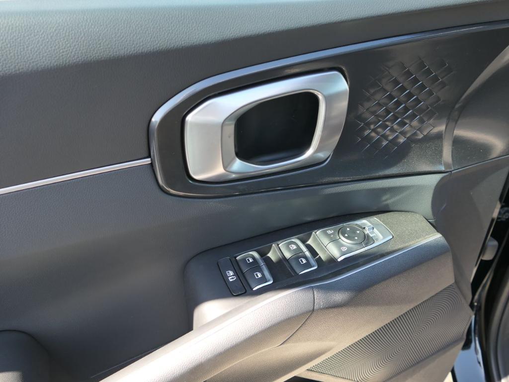 new 2025 Kia Sorento car, priced at $39,090