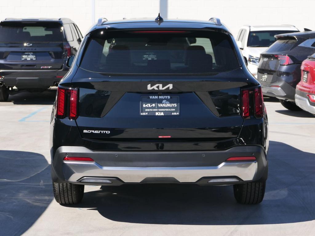 new 2025 Kia Sorento car, priced at $39,090