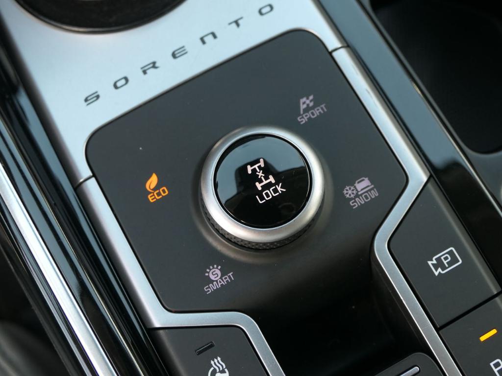 used 2023 Kia Sorento Hybrid car, priced at $33,000