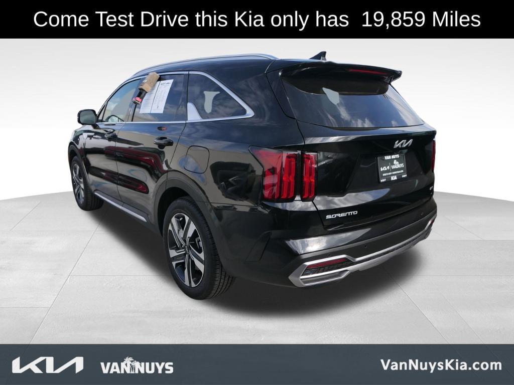 used 2023 Kia Sorento Hybrid car, priced at $33,000
