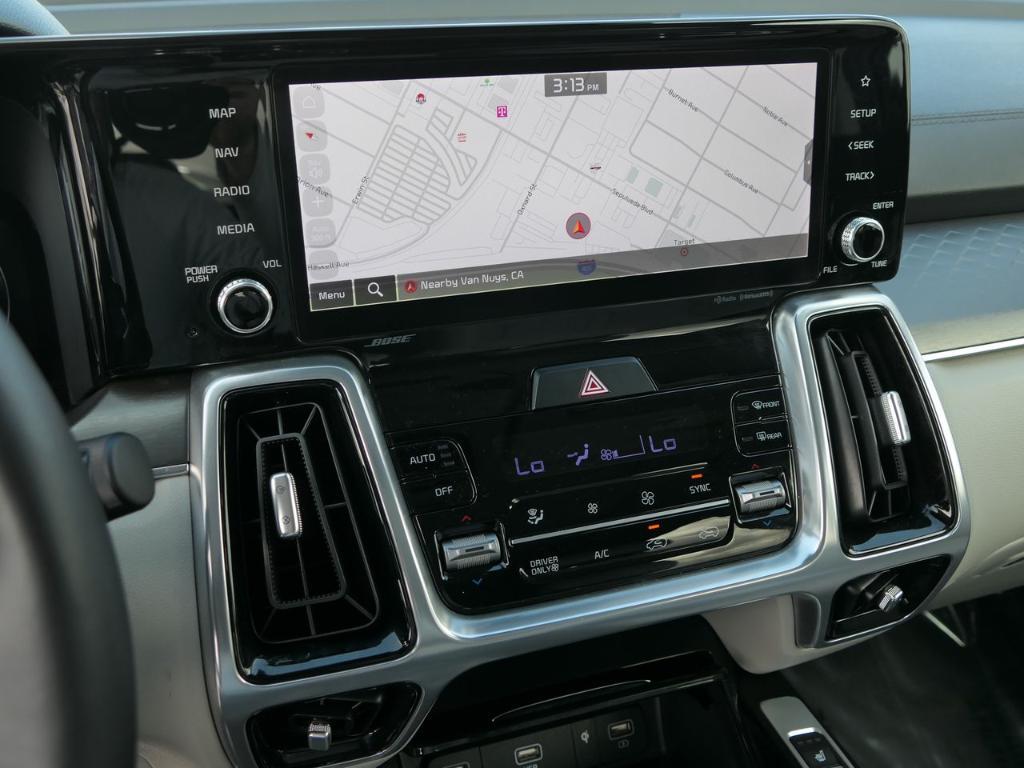 used 2023 Kia Sorento Hybrid car, priced at $33,000