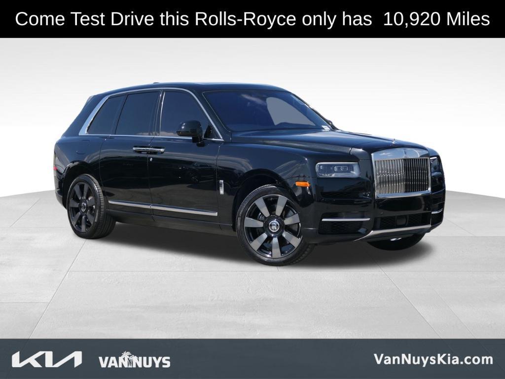 used 2022 Rolls-Royce Cullinan car, priced at $284,888