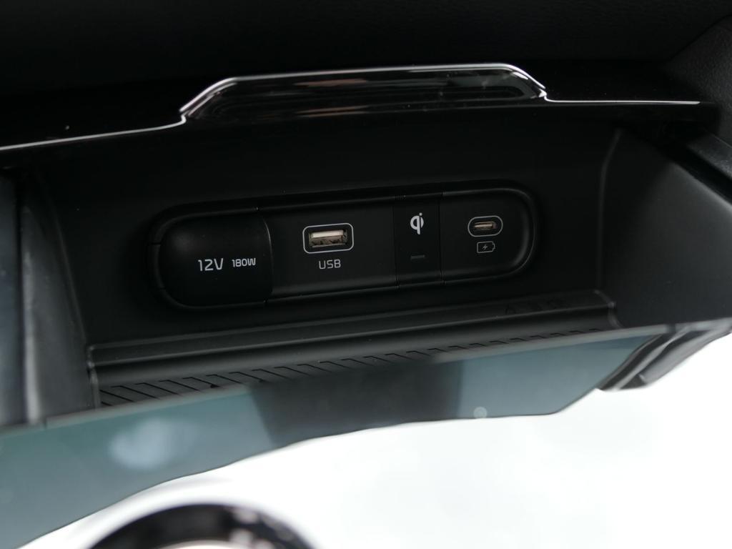 new 2025 Kia Sportage Plug-In Hybrid car, priced at $46,330