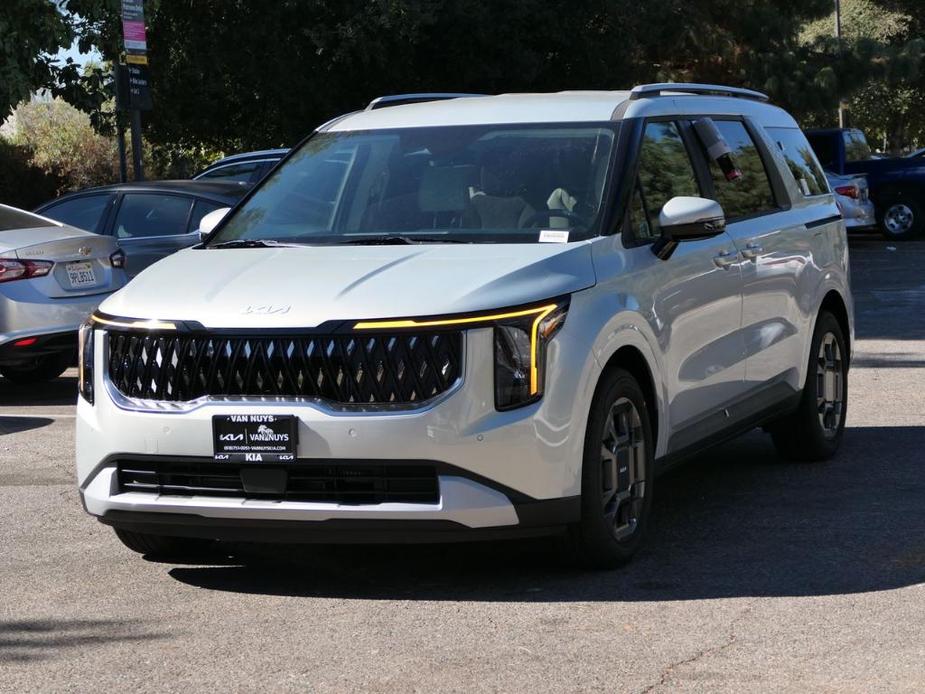 new 2025 Kia Carnival car, priced at $44,360