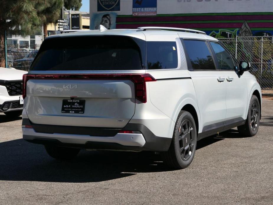 new 2025 Kia Carnival car, priced at $44,360