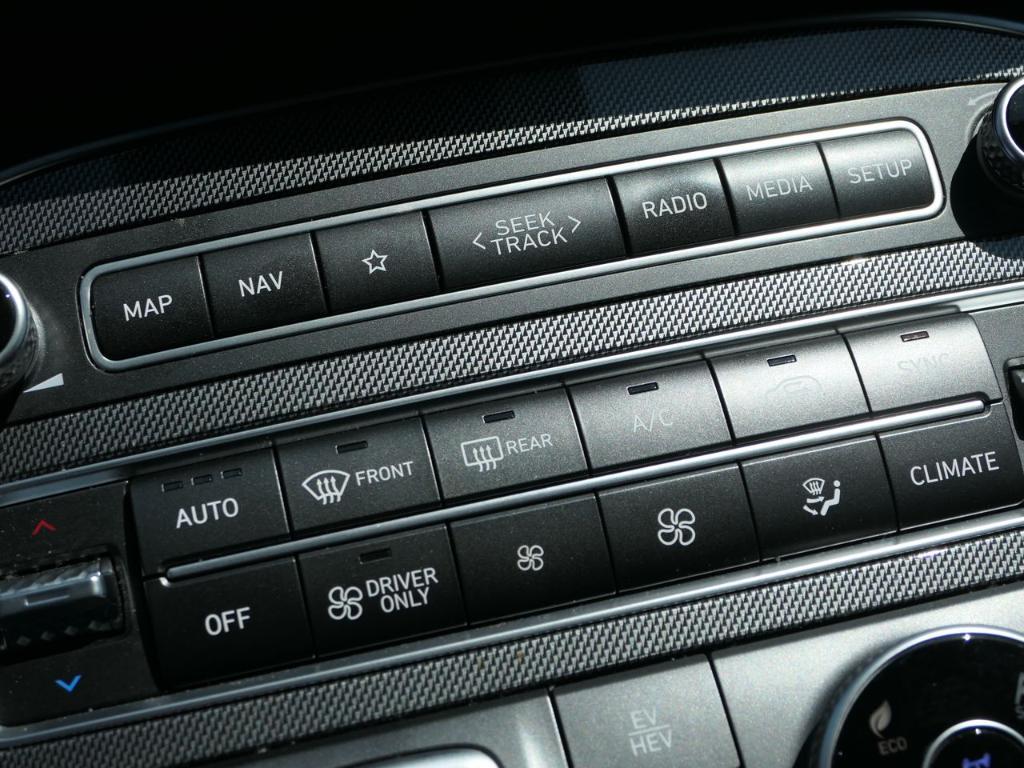 used 2022 Hyundai Santa Fe Plug-In Hybrid car, priced at $32,000
