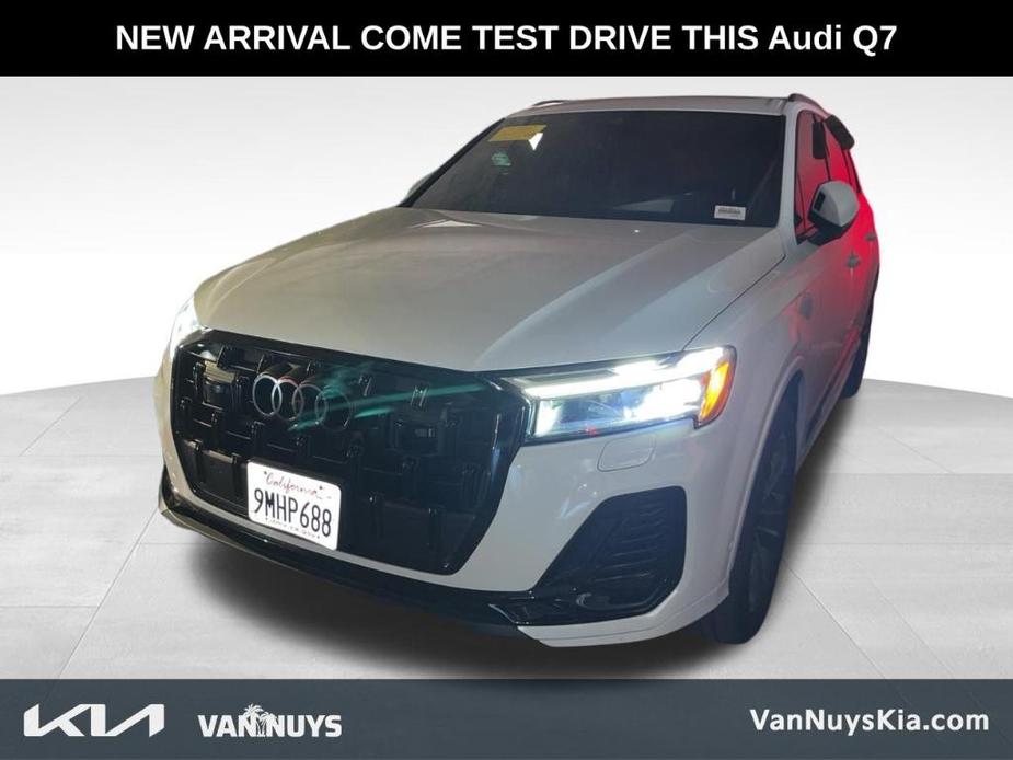 used 2025 Audi Q7 car, priced at $61,000