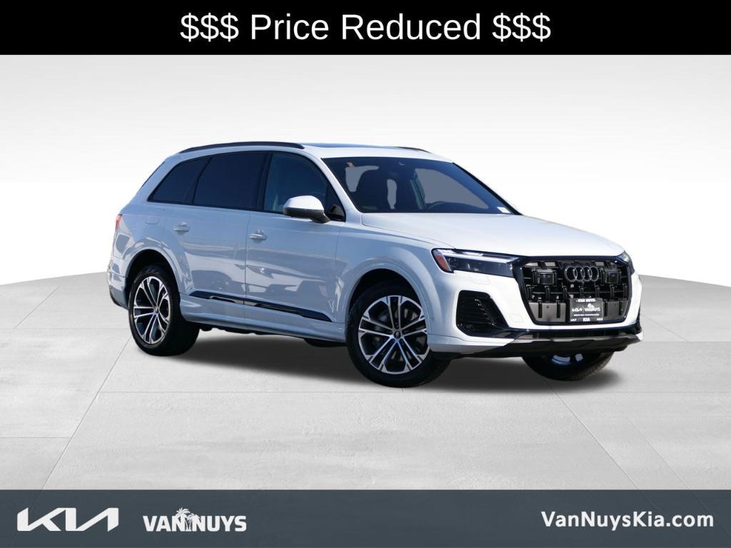 used 2025 Audi Q7 car, priced at $58,000