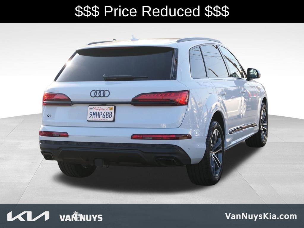 used 2025 Audi Q7 car, priced at $55,580