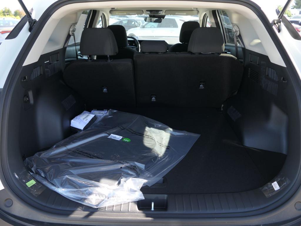 new 2026 Kia Sportage Hybrid car, priced at $32,575