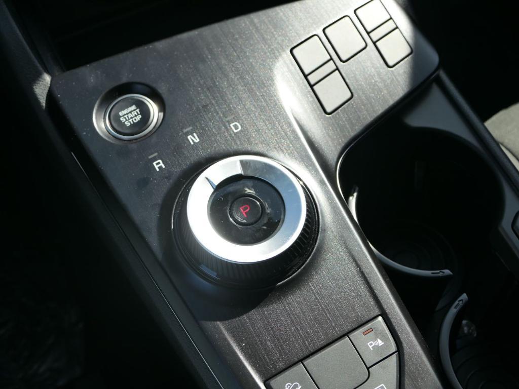 new 2026 Kia Sportage Hybrid car, priced at $32,575