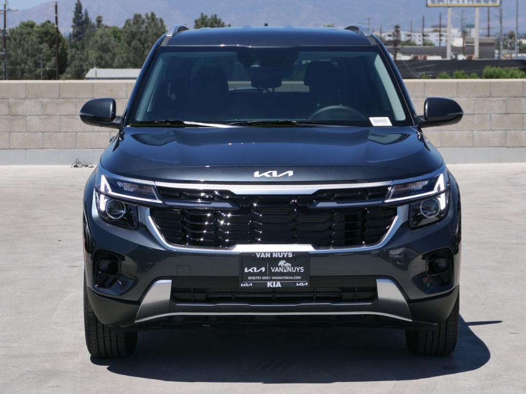 new 2025 Kia Seltos car, priced at $26,925