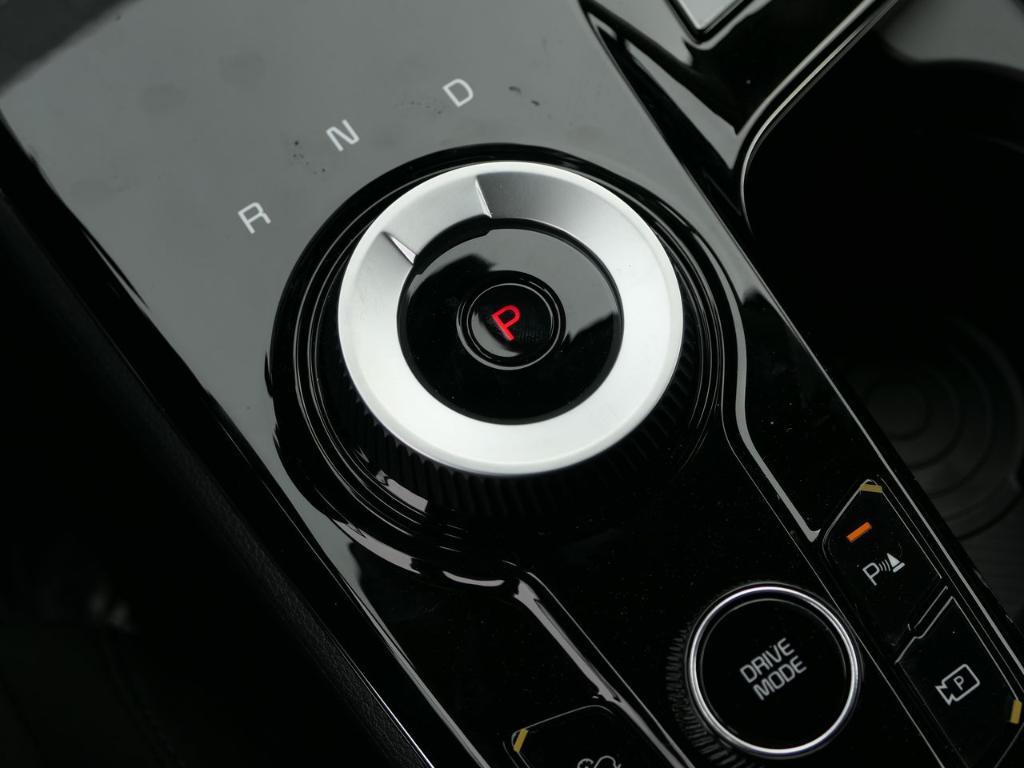 new 2025 Kia Sportage Hybrid car, priced at $30,585