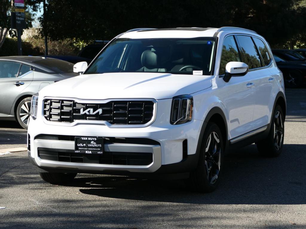 new 2025 Kia Telluride car, priced at $41,205