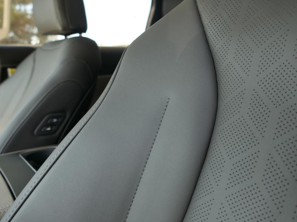 new 2026 Kia Carnival car, priced at $43,385