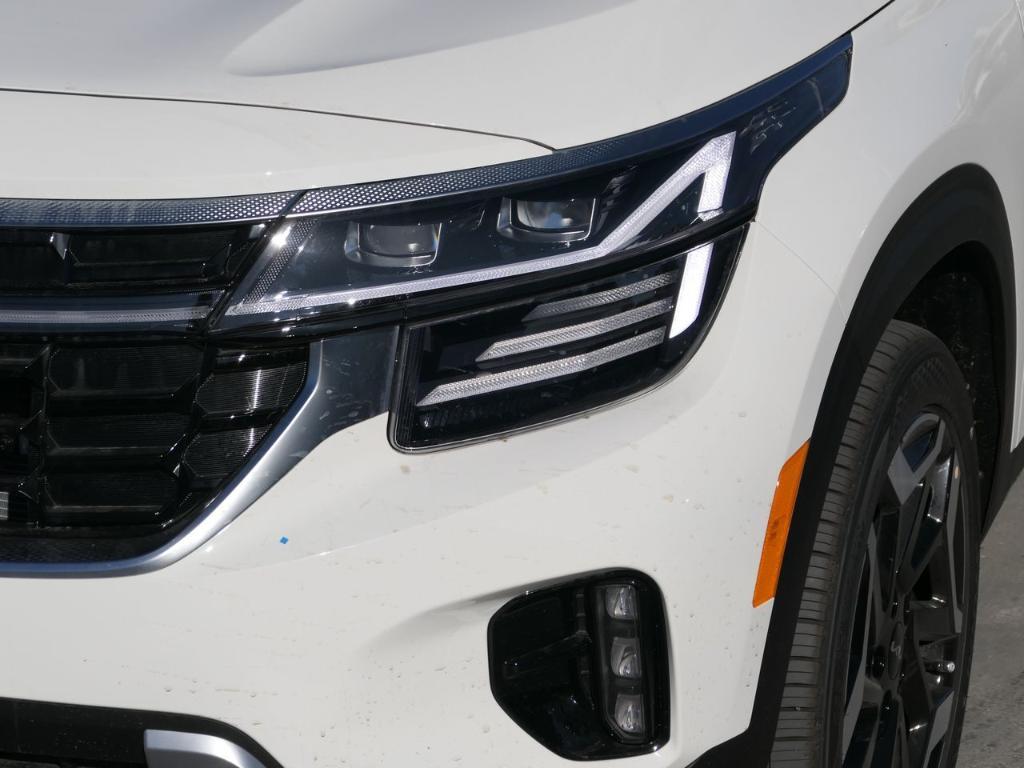 new 2026 Kia Seltos car, priced at $33,645