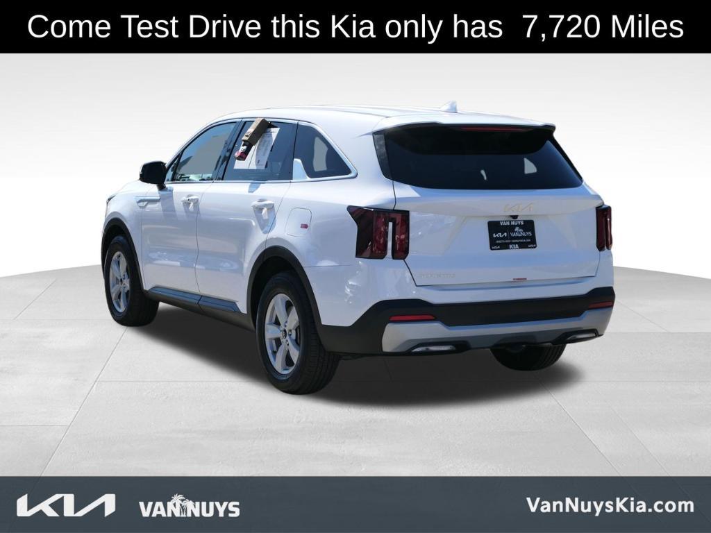 used 2025 Kia Sorento car, priced at $28,500