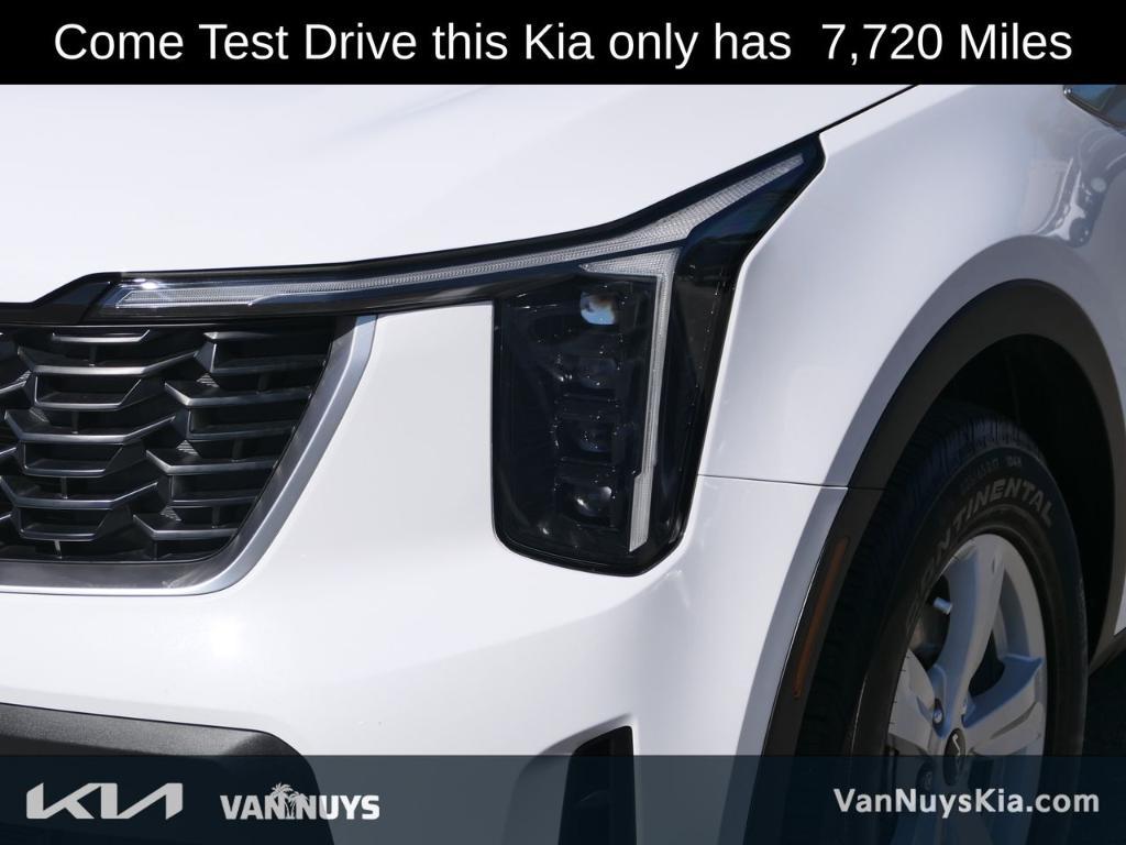 used 2025 Kia Sorento car, priced at $28,500