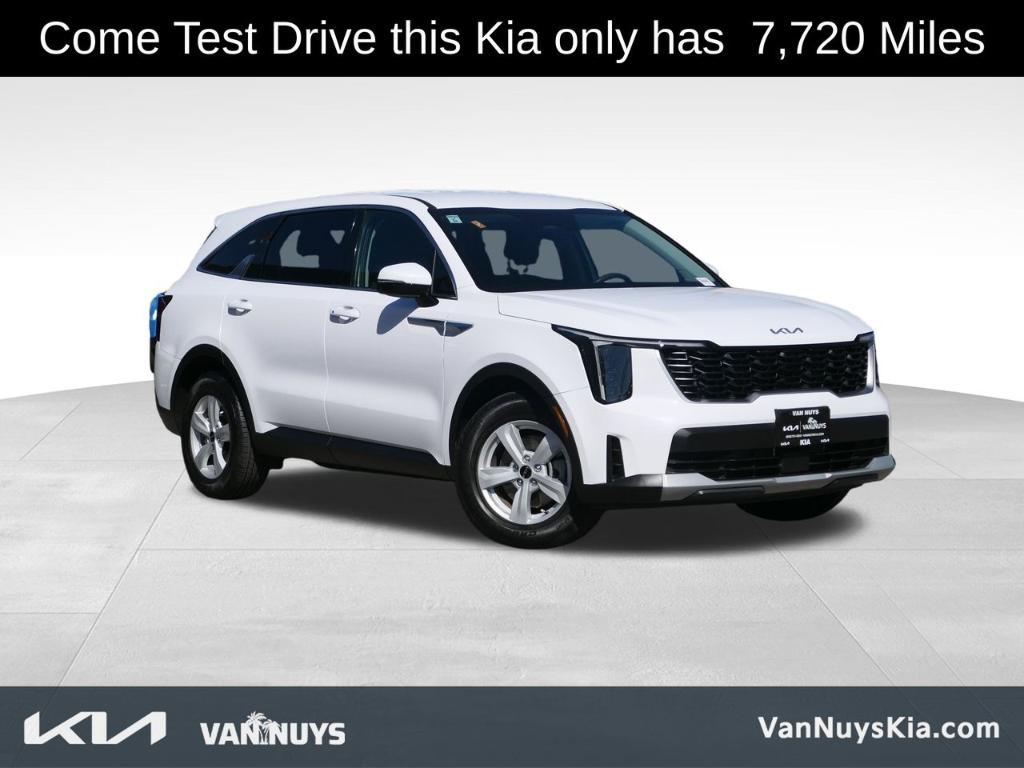 used 2025 Kia Sorento car, priced at $28,500