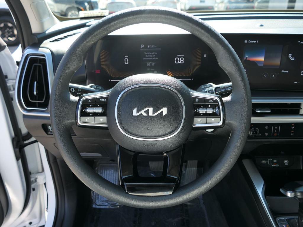used 2025 Kia Sorento car, priced at $28,500