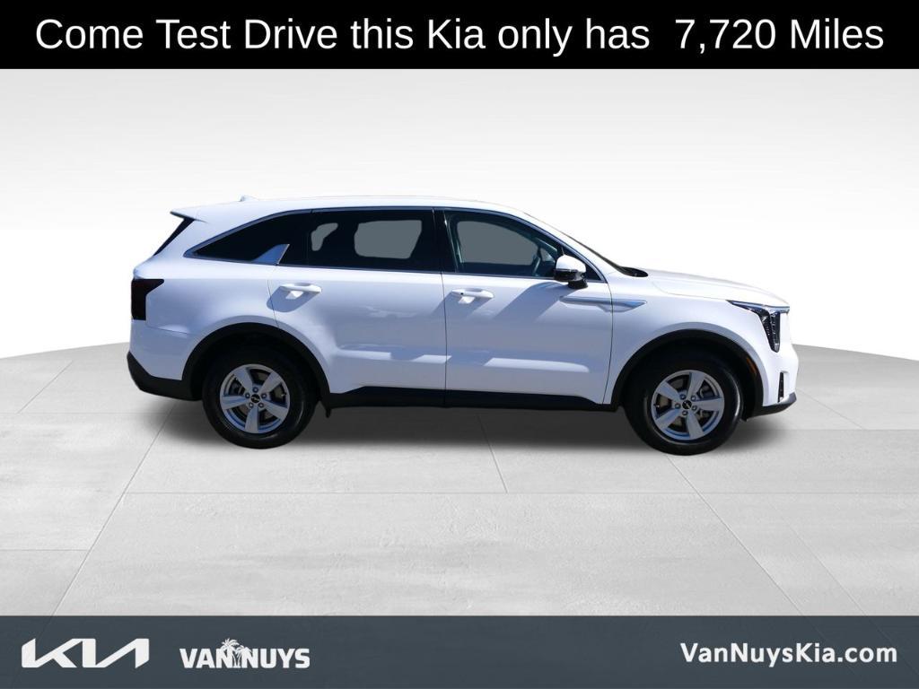 used 2025 Kia Sorento car, priced at $28,500