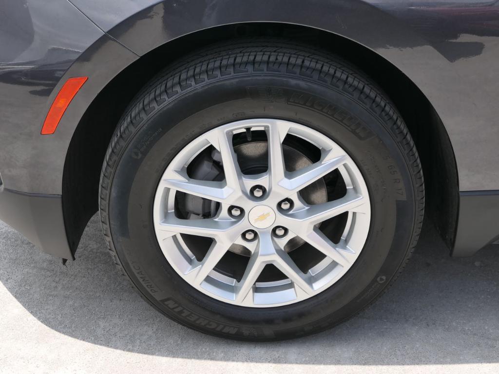 used 2022 Chevrolet Equinox car, priced at $18,000