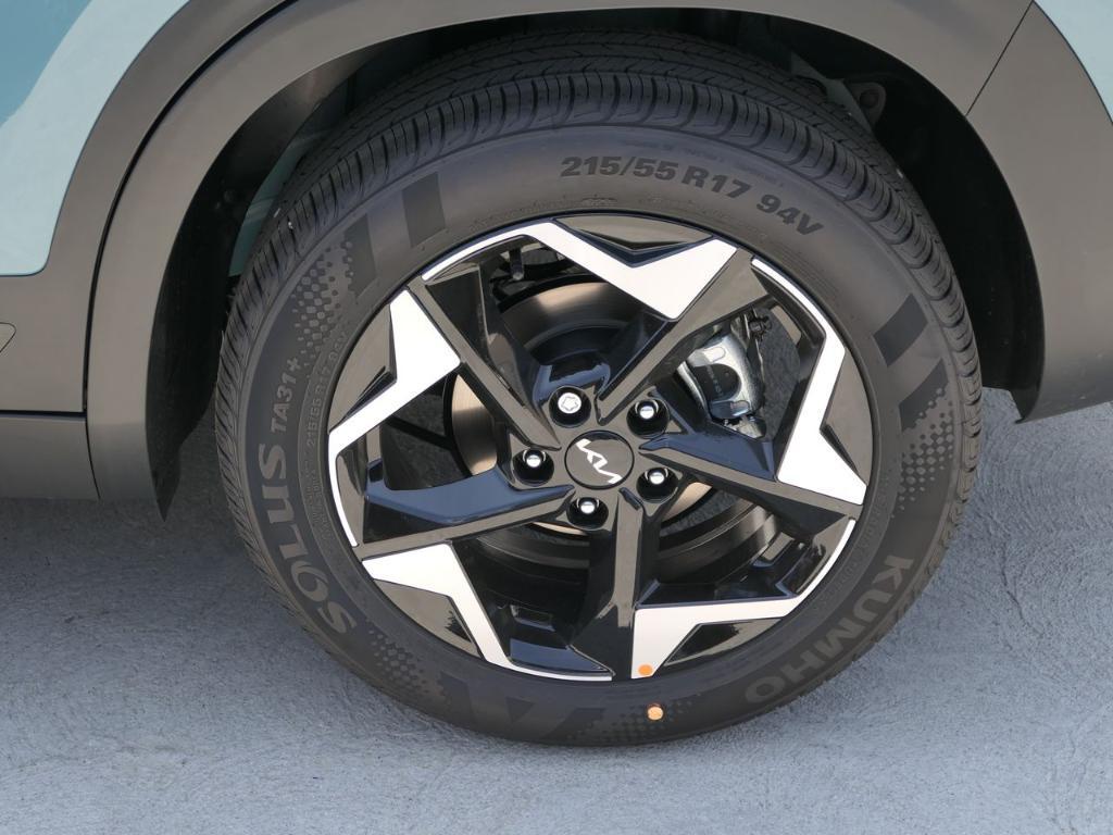 new 2025 Kia Seltos car, priced at $27,780