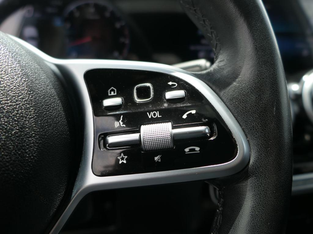 used 2022 Mercedes-Benz GLB 250 car, priced at $28,500