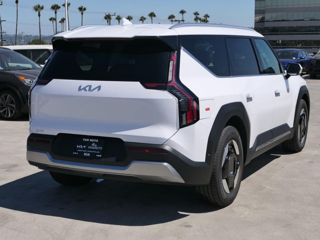 new 2026 Kia EV9 car, priced at $66,470
