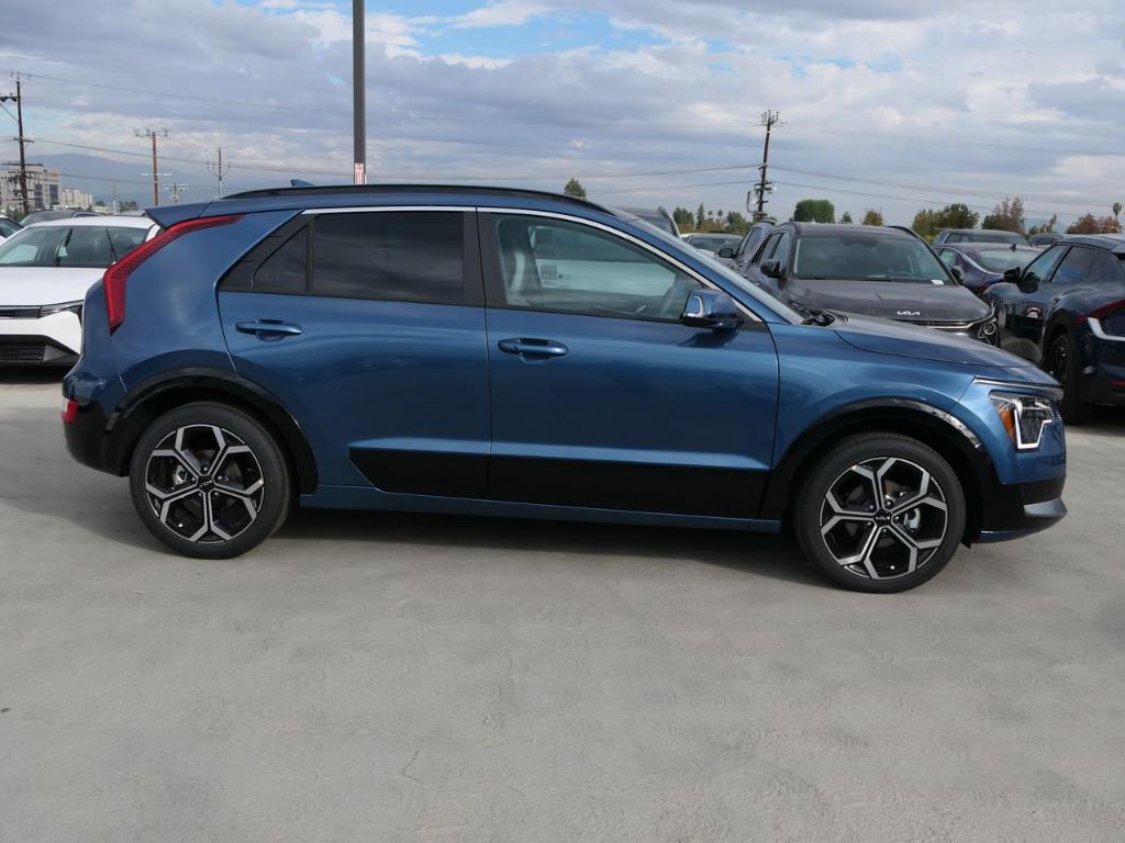 new 2025 Kia Niro car, priced at $34,245