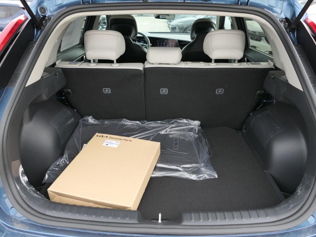 new 2025 Kia Niro car, priced at $34,245