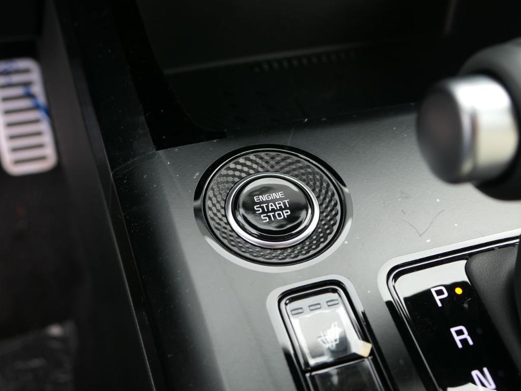 new 2025 Kia Niro car, priced at $34,245