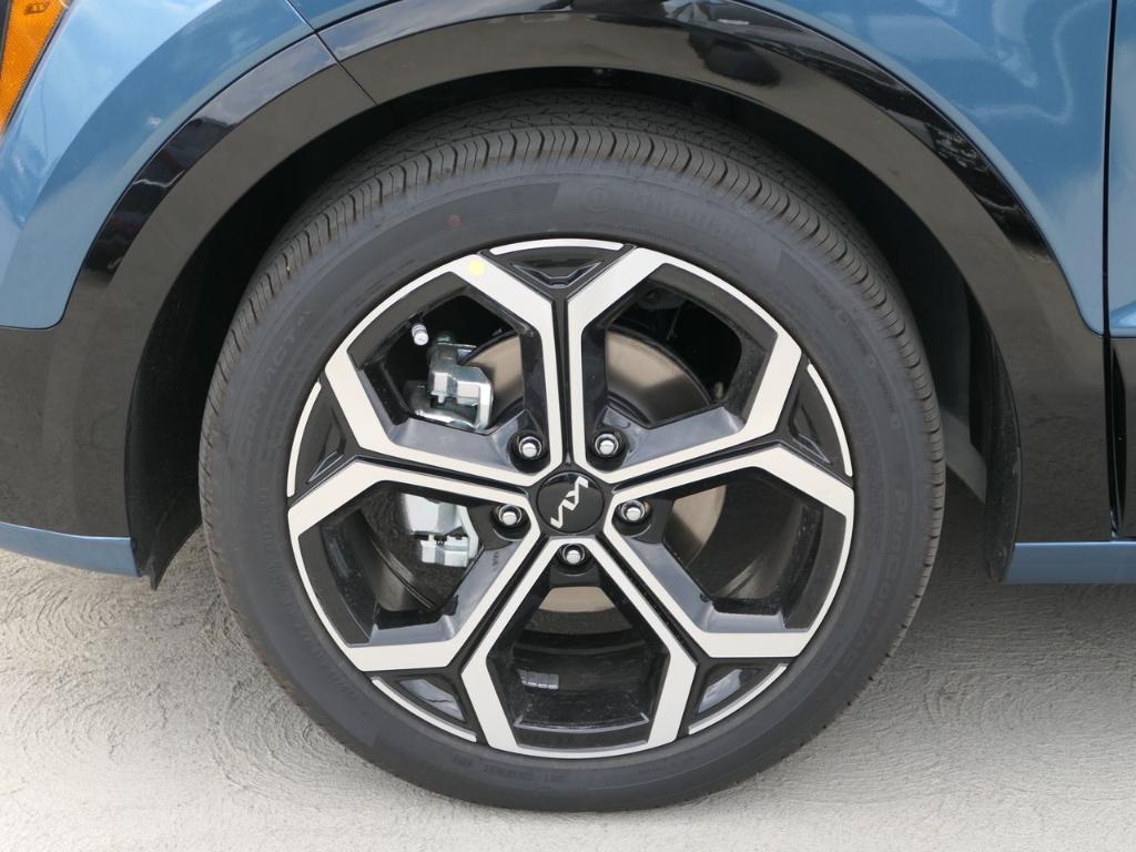 new 2025 Kia Niro car, priced at $34,245