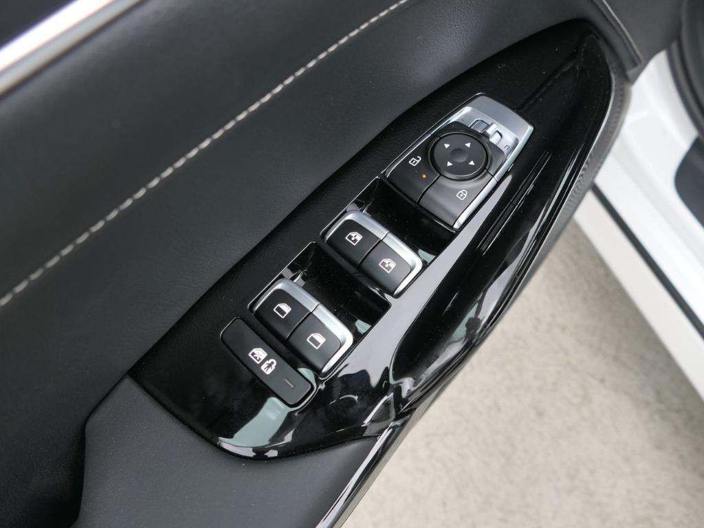 new 2025 Kia K5 car, priced at $32,045