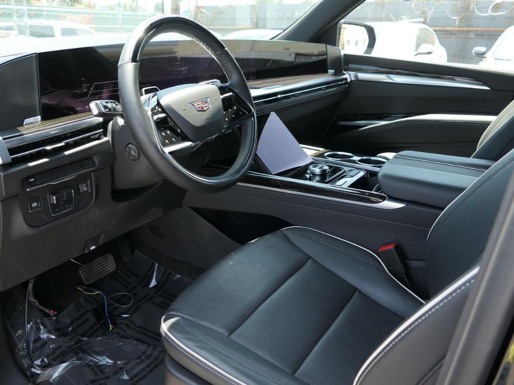 used 2025 Cadillac Escalade ESV car, priced at $103,000