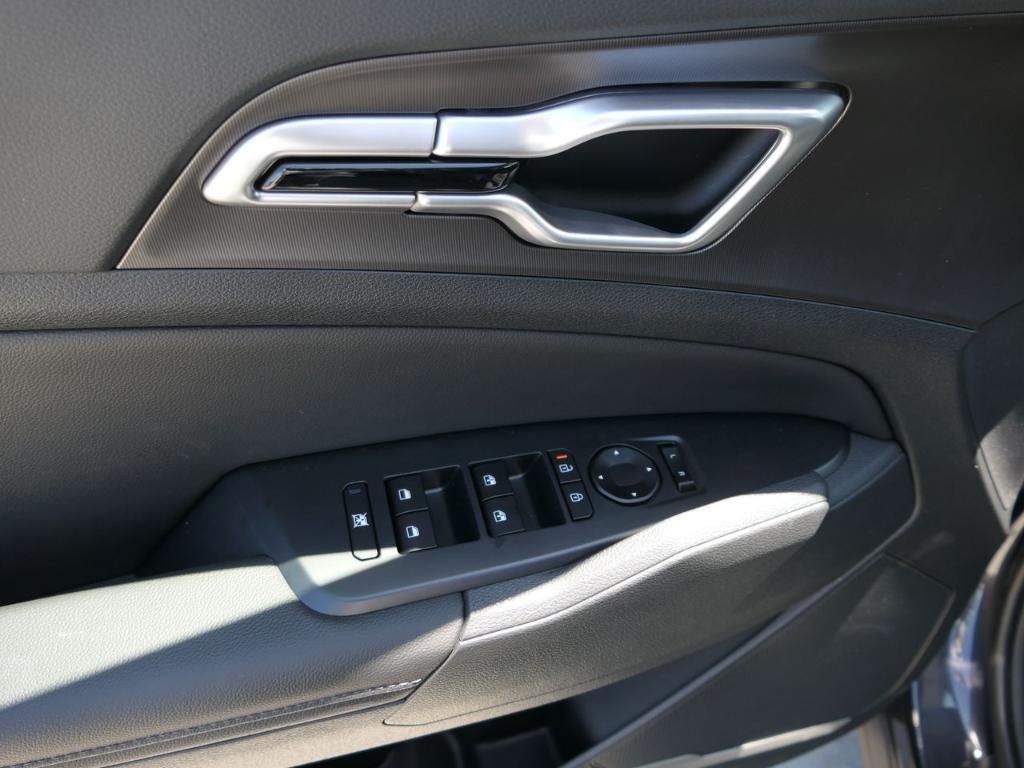 new 2026 Kia Sportage car, priced at $33,065