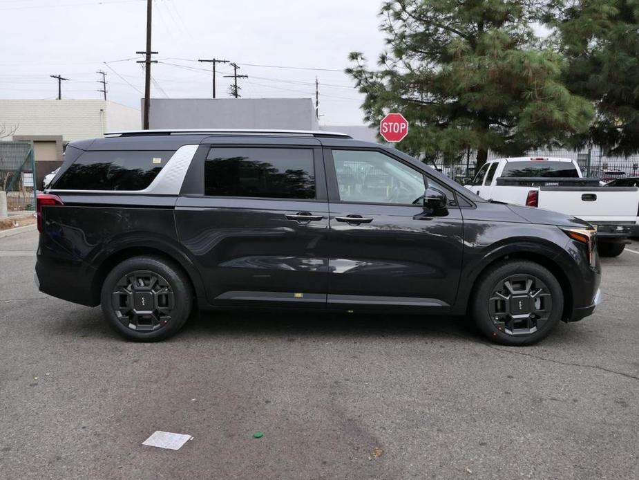 new 2025 Kia Carnival Hybrid car, priced at $44,360