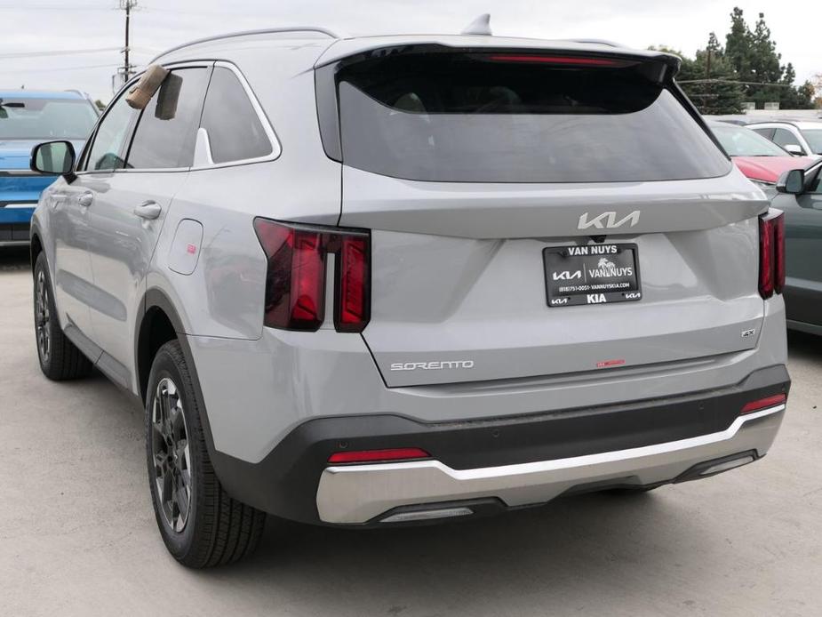 new 2025 Kia Sorento car, priced at $39,985